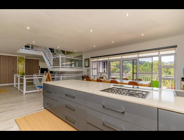 4 BEDROOM HOUSE FOR SALE IN LA LUCIA